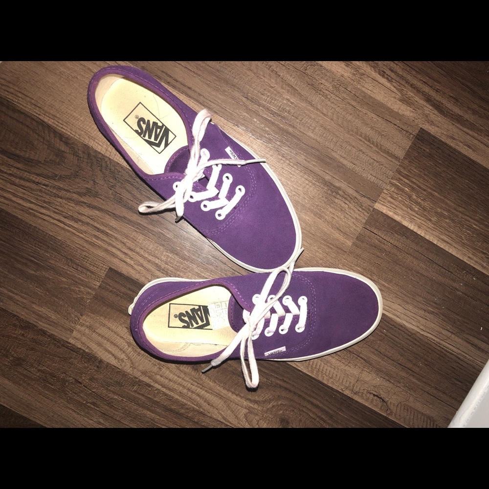 velvet purple vans! ☂️